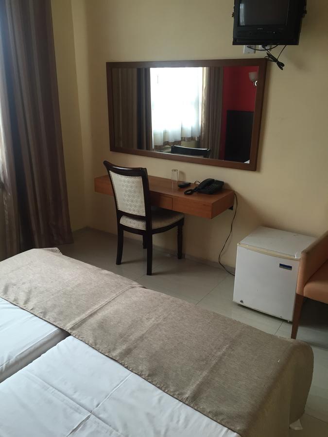 White Palace Hotel Antananarivo Esterno foto